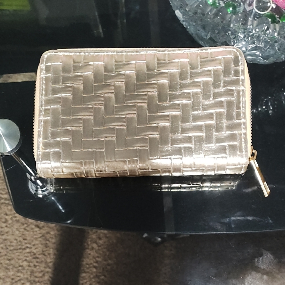 Chic Gold Woven Women's Wallet